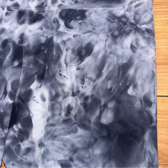 Lululemon Women’s 6 Wunder Under High-Rise Marble Dye Grey Tie Dye Smokey 21” - Picture 4 of 9